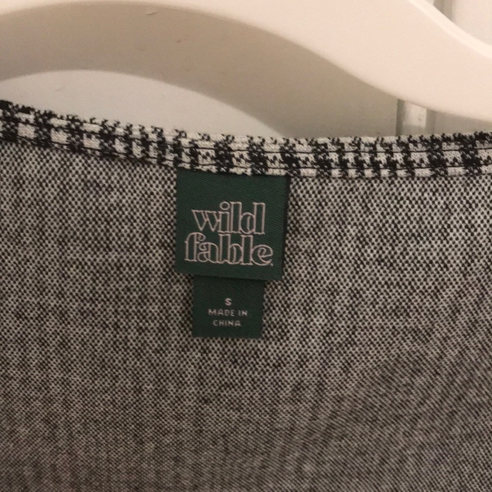 Wild Fable Houndstooth Zip Top - Picture 3 of 3